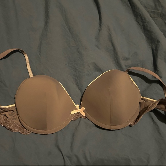 BNWOT - Picture 1 of 2